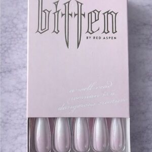 Read Between The Lines, Linney